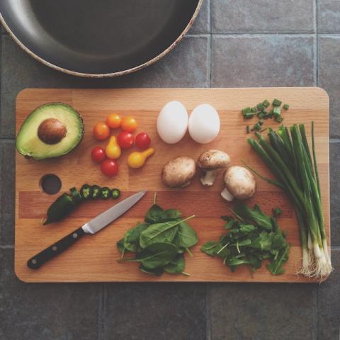 5 jednoduchých Low-carb receptů, které zachutnají celé rodině 5 jednoduchých Low-carb receptů, které zachutnají celé rodině
