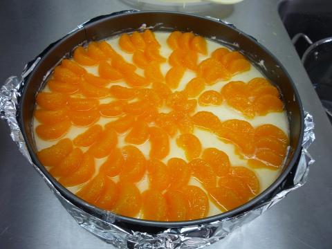 Rychlý nepečený dort s kokosem nepečený dort cheesecake s kokosem a ovocem