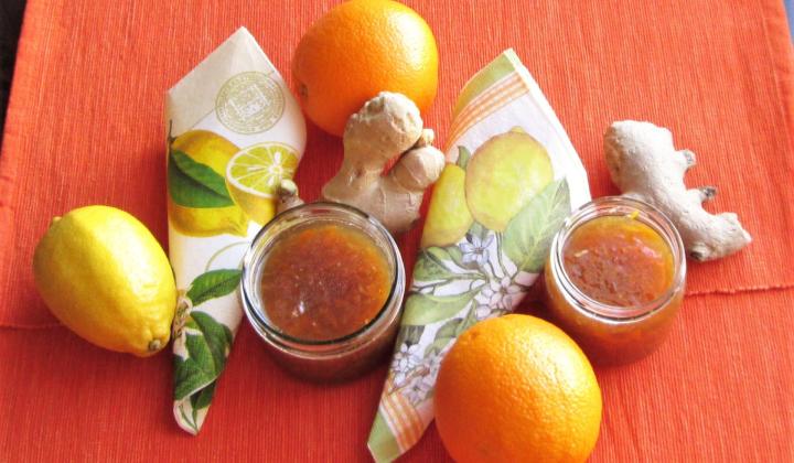 Jak připravit vitamínovou bombu z citrusů a čerstvého zázvoru | recept Jak připravit vitamínovou bombu z citrusů a čerstvého zázvoru | recept