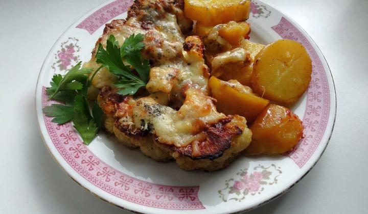 Jak zapéct květák s dvěma druhy sýrů | recept na rychlý pokrm z květáku Jak zapéct květák s dvěma druhy sýrů | recept na rychlý pokrm z květáku