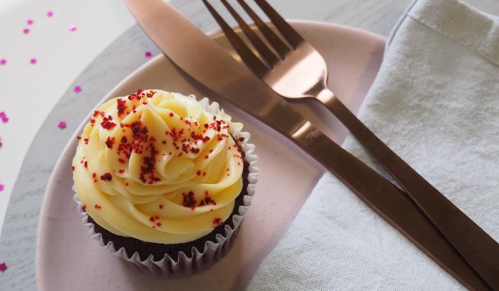 Jak upéct cuketové muffiny s vanilkovým krémem | recept Jak upéct cuketové muffiny s vanilkovým krémem | recept