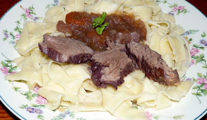 Jak udělat hovězí konfitovanou kližku na víně | recept Jak udělat hovězí konfitovanou kližku na víně | recept