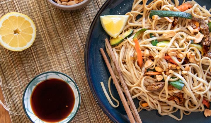 Jak na kuřecí citronovou směs s nudlemi soba | recept Jak na kuřecí citronovou směs s nudlemi soba | recept