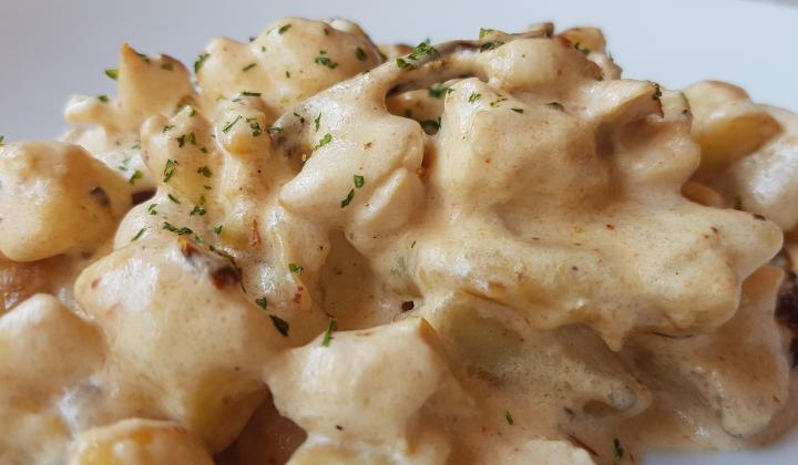 Jak udělat noky se sýrovou omáčkou a rukolou | recept Jak udělat noky se sýrovou omáčkou a rukolou | recept