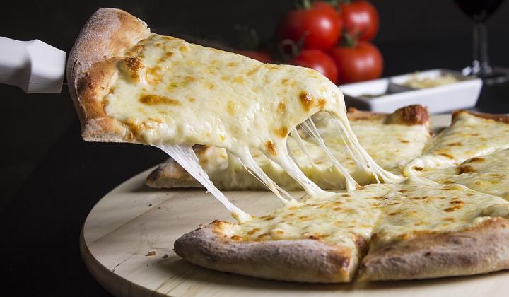 Jak připravit domácí sýrovou pizzu | recept Jak připravit domácí sýrovou pizzu | recept