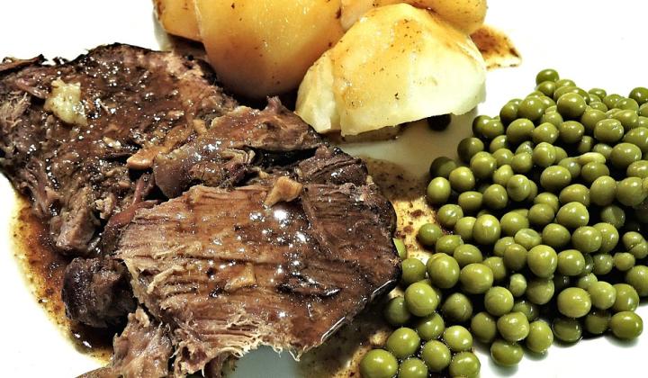 Jak udělat dušené hovězí maso na česneku | recept Jak udělat dušené hovězí maso na česneku | recept