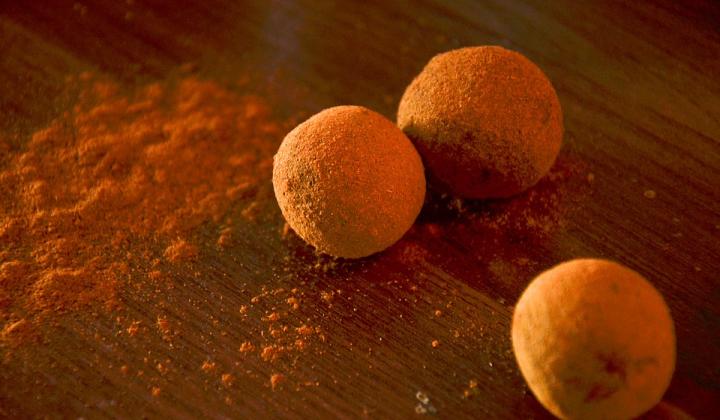 Jak na nepečené rumové kuličky | recept na vánoční cukroví Jak na nepečené rumové kuličky | recept na vánoční cukroví