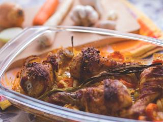 Jak upéct marinované kuřecí paličky se slaninou| recept Jak upéct marinované kuřecí paličky se slaninou| recept