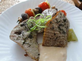 Jak ugrilovat steak z tuňáka (lososa) Jak ugrilovat steak z tuňáka (lososa)