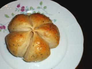 Jak upéct domácí kaiserky | recept i pro domácí pekárnu Jak upéct domácí kaiserky | recept i pro domácí pekárnu