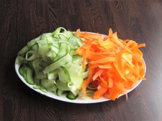 Jak na hadovky v pikantní marinádě | recept na delikatesu z okurek