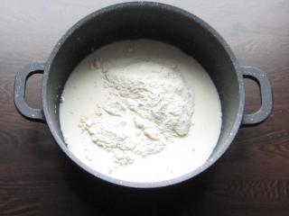 Jak připravit marcipánový krém k plnění korpusů | recept