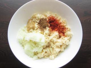 Jak připravit kuřecí plátky v chipsech | recept na řízky obalované v bramborovoých lupíncích Jak připravit kuřecí plátky v chipsech | recept na řízky obalované v bramborovoých lupíncích