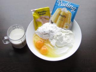 Jak snadno upéct lité řezy s tvarohovou nádivkou a švestkovými povidly | recept Jak snadno upéct lité řezy s tvarohovou nádivkou a švestkovými povidly | recept