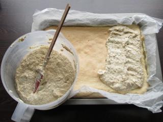 Jak upéct famózní piškotový moučník s ořechovým krémem | recept Jak upéct famózní piškotový moučník s ořechovým krémem | recept