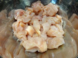 Jak uvařit houbu sírovec ve smetanové omáčce s kari | recept na omáčku Jak uvařit houbu sírovec ve smetanové omáčce s kari | recept na omáčku
