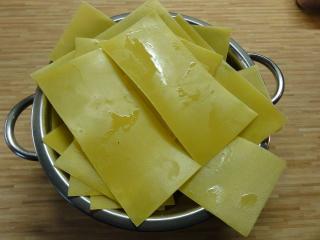 Jak připravit lasagne se špenátem a mletým masem | recept Jak připravit lasagne se špenátem a mletým masem | recept