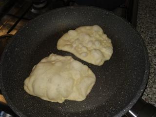 Jak upéct indické placky naan | recept Jak upéct indické placky naan | recept