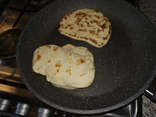 Jak upéct indické placky naan | recept Jak upéct indické placky naan | recept