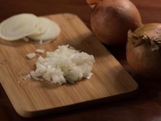 Jak uvařit cibulovou omáčku | recept Jak uvařit cibulovou omáčku | recept